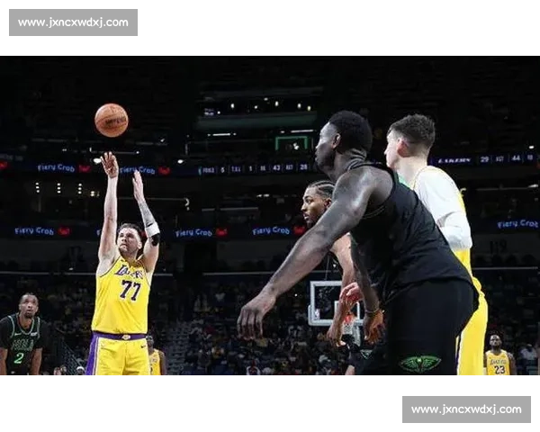 热火湖人鏖战终场112比108比分定胜负全场回顾关键时刻定乾坤
